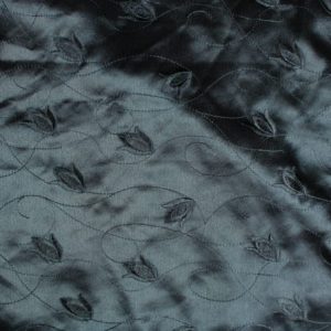 Mantel Cuadrado Bordado Negro